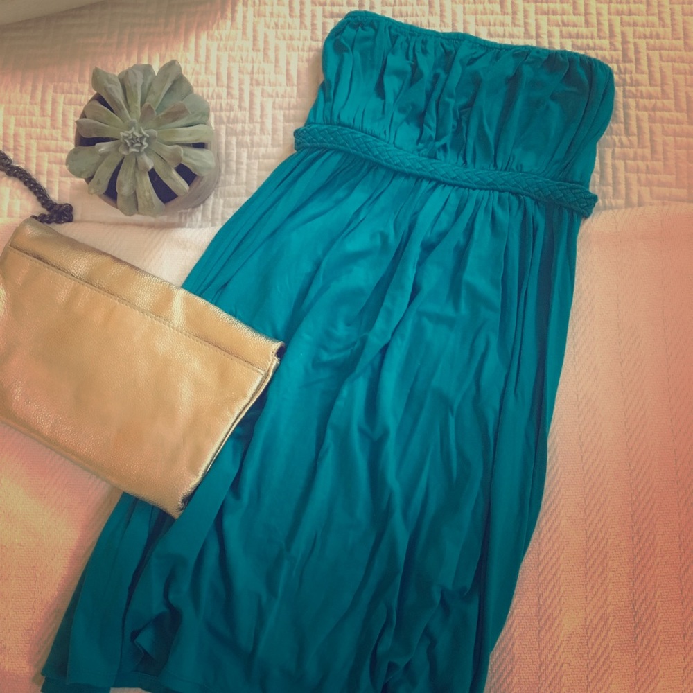 🌸 Strapless Stone Flower Dress in Turquoise! 🌸